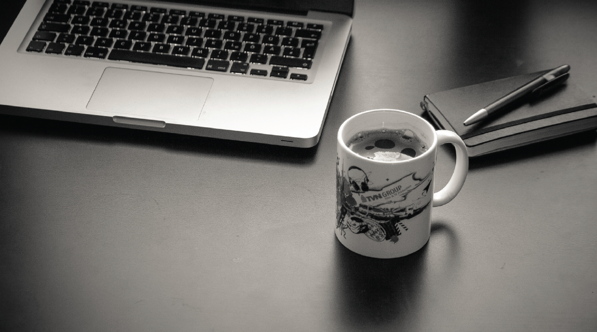 Mug, laptop, pen and notebook | SEO Surrey and Hampshire | Thunderbolt Digital