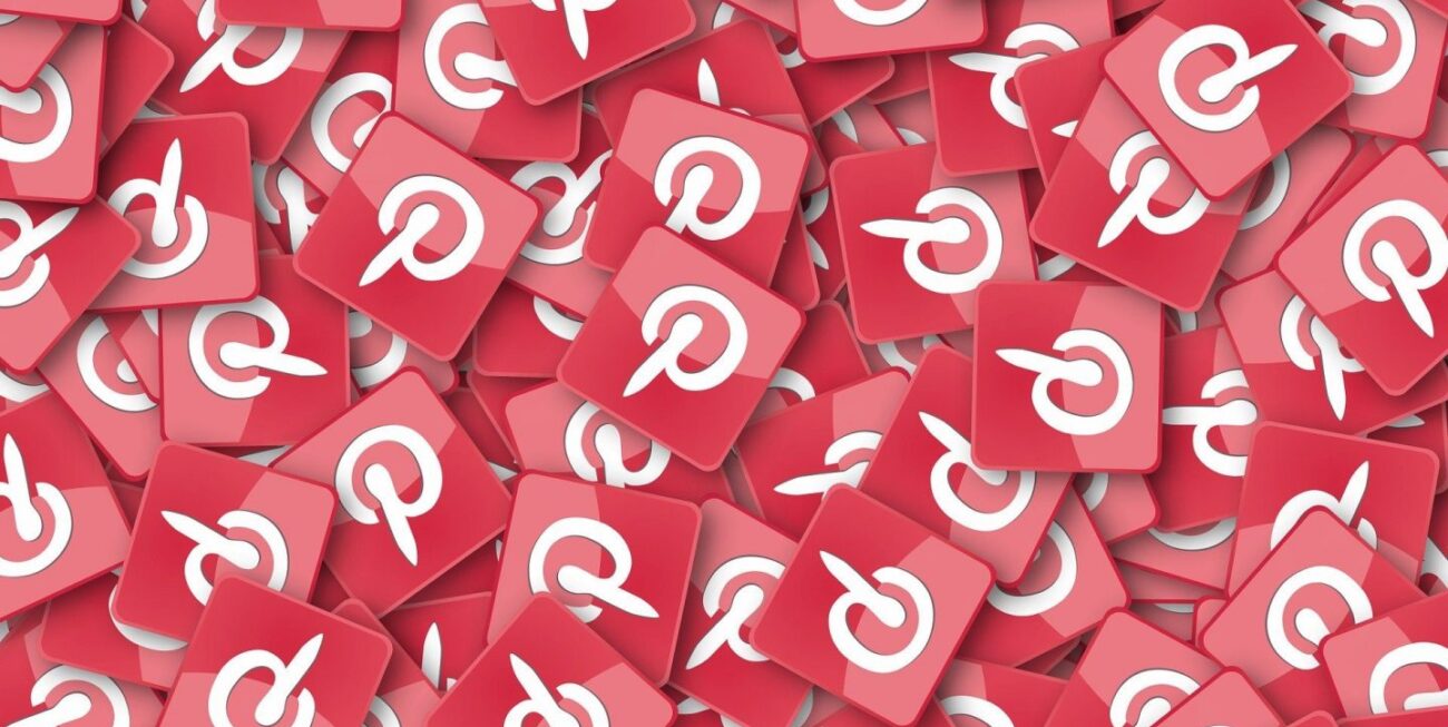 A pile of Pinterest logos